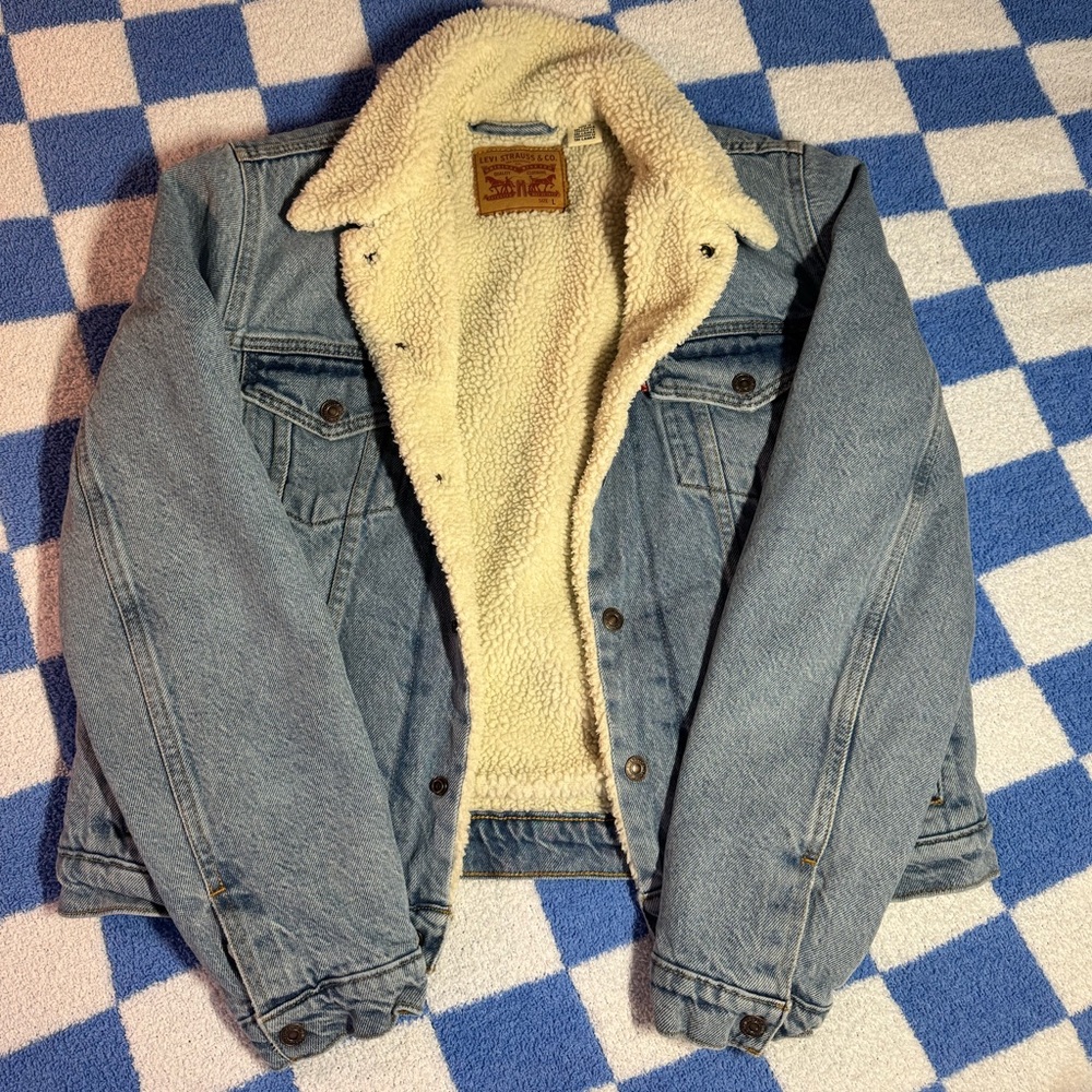 Levi's Blue Jean Jacket with Cream Sherpa Lining